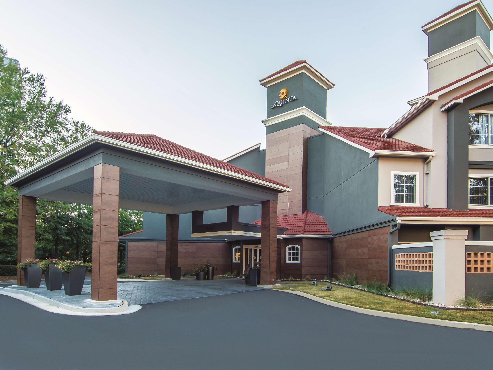La Quinta By Wyndham Atlanta Perimeter Medical Hotel Sandy Springs Exterior photo